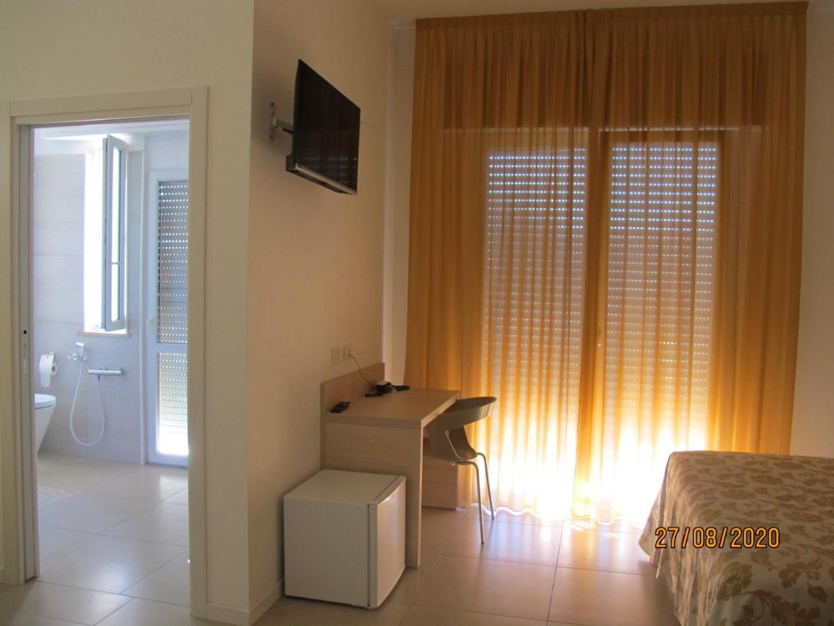 Santa Barbara Hotel & Apartments Bellaria-Igea Marina Ngoại thất bức ảnh