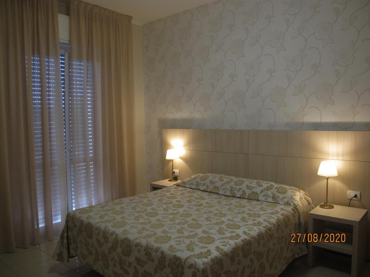 Santa Barbara Hotel & Apartments Bellaria-Igea Marina Ngoại thất bức ảnh
