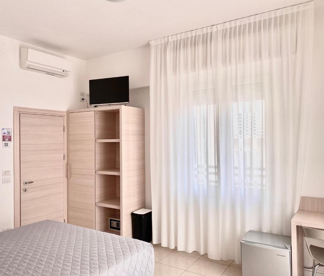 Santa Barbara Hotel & Apartments Bellaria-Igea Marina Ngoại thất bức ảnh