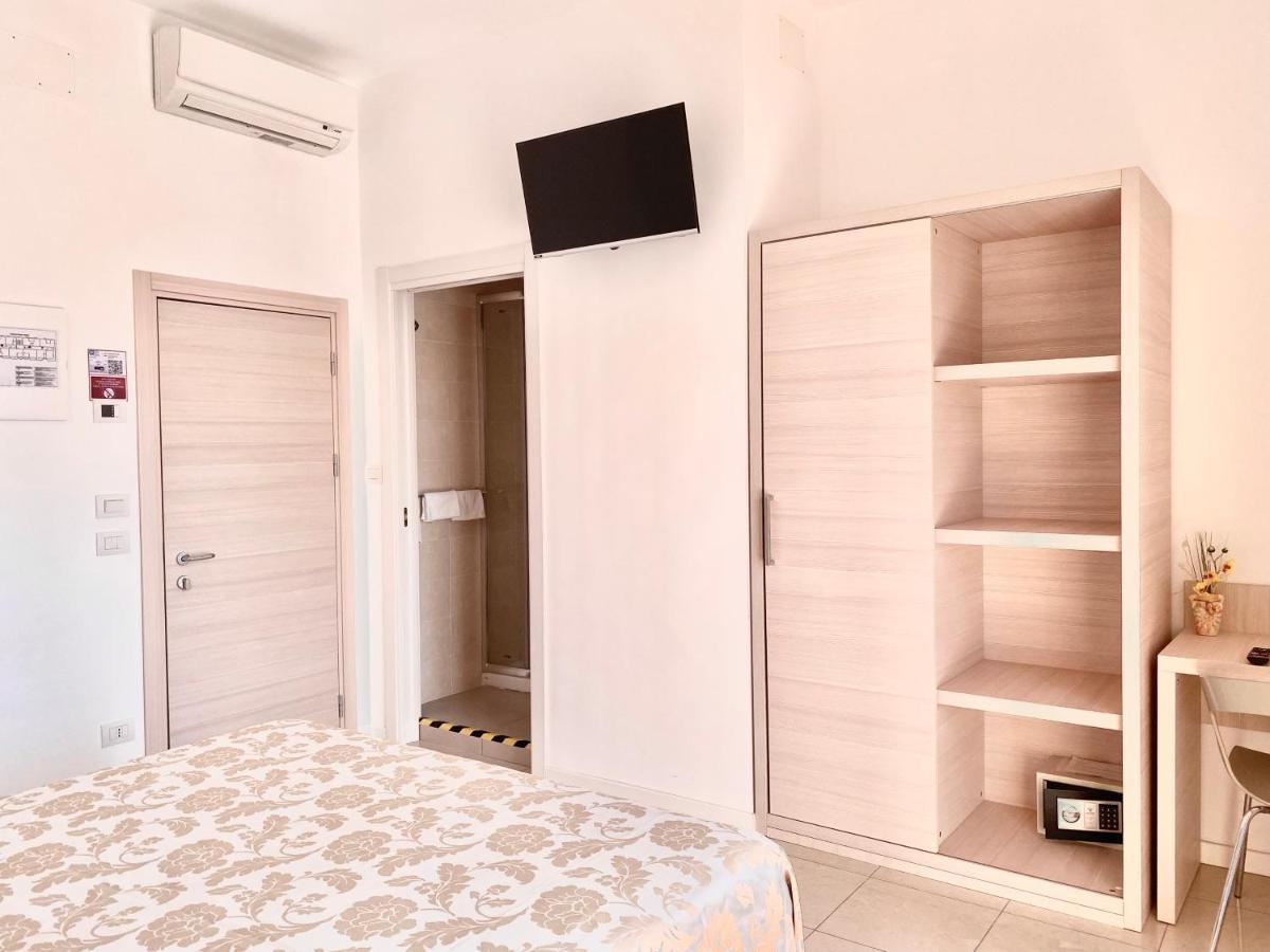 Santa Barbara Hotel & Apartments Bellaria-Igea Marina Ngoại thất bức ảnh
