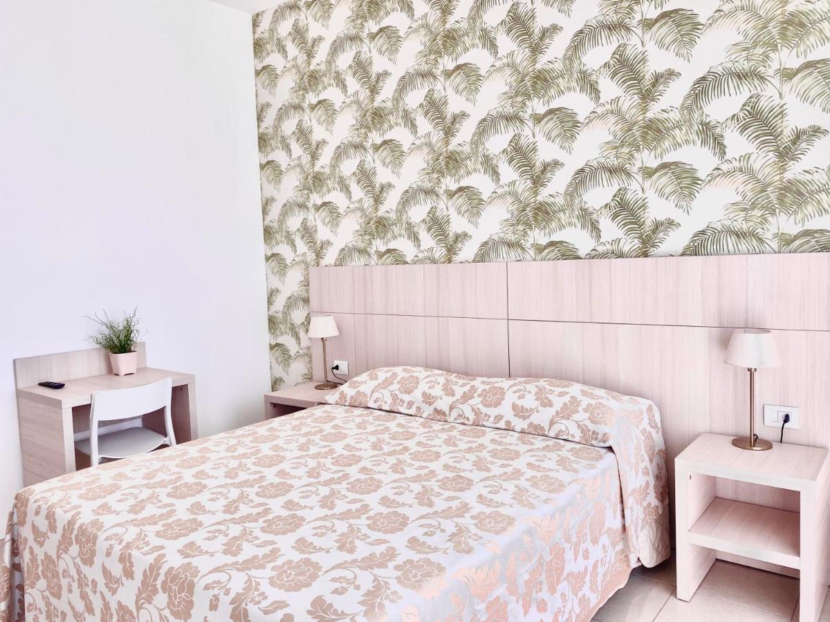 Santa Barbara Hotel & Apartments Bellaria-Igea Marina Ngoại thất bức ảnh
