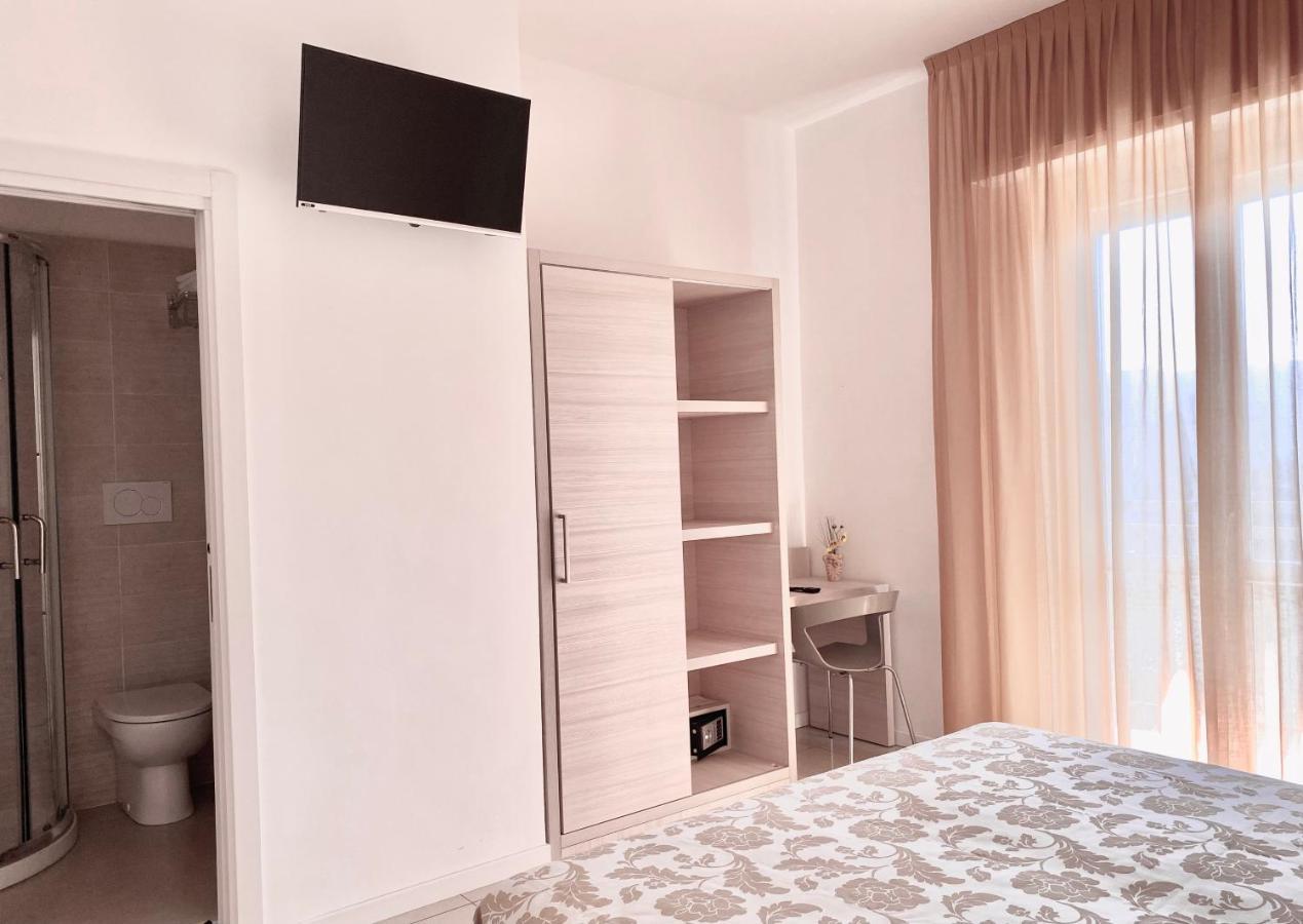 Santa Barbara Hotel & Apartments Bellaria-Igea Marina Ngoại thất bức ảnh