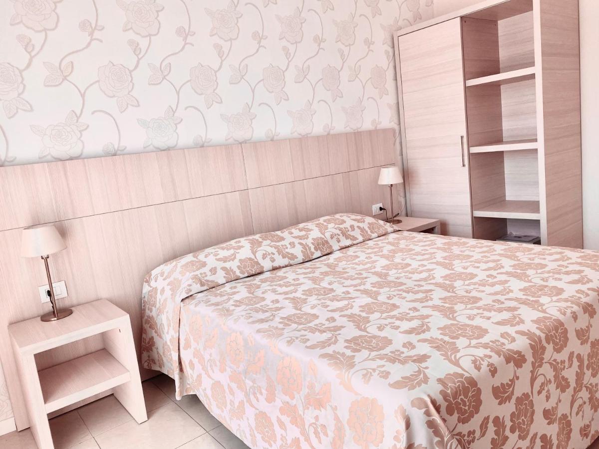 Santa Barbara Hotel & Apartments Bellaria-Igea Marina Phòng bức ảnh